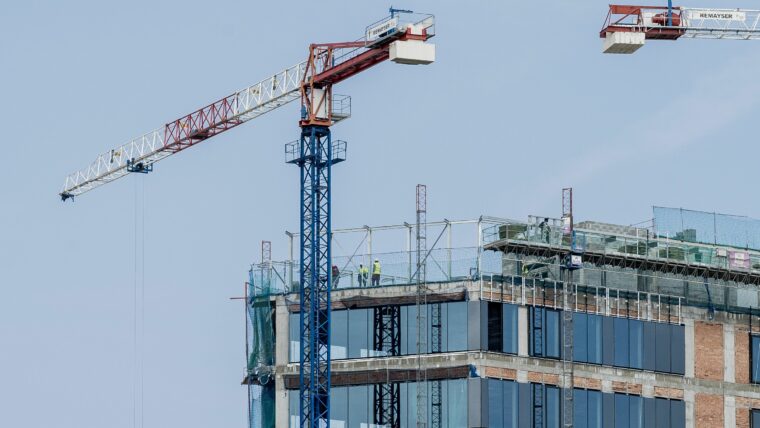 Construcció d'una promoció d'habitatges