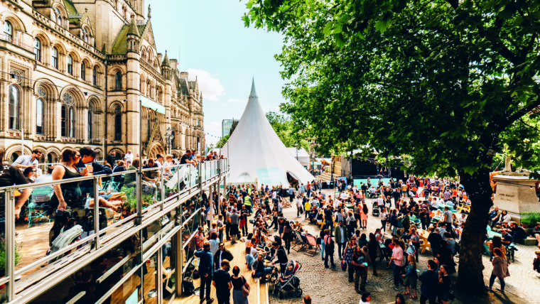 Festival Square, a Manchester, durant el festival MIF17. Foto Tarnish Vision
