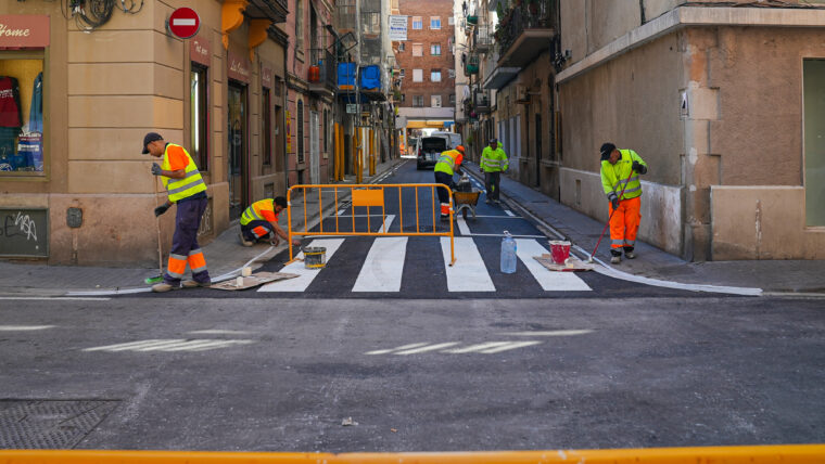 Treballs de pavimentació del carrer dels Pescadros. Autor: Albert Mitjavila