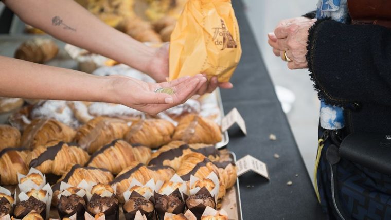 Barcelona lanza los Bonus Consum para revitalizar el comercio local con un impacto de 12 millones de euros